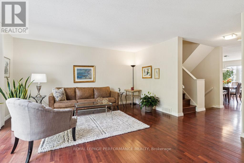 5 Forsyth Lane, Ottawa, Ontario  K2H 9H1 - Photo 16 - X12396295