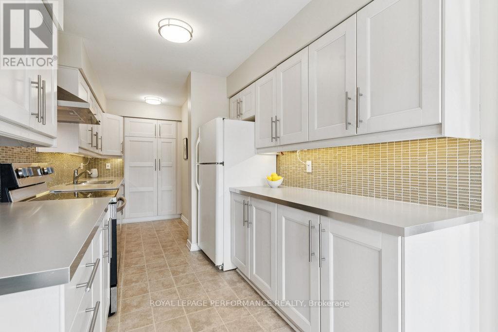 5 Forsyth Lane, Ottawa, Ontario  K2H 9H1 - Photo 22 - X12396295