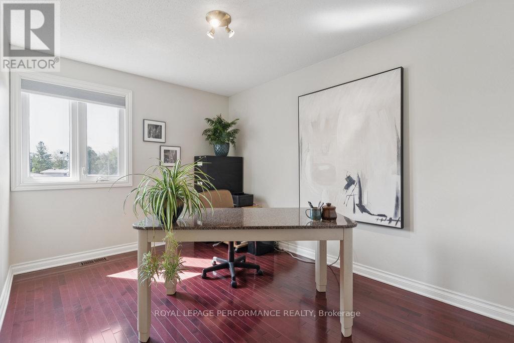 5 Forsyth Lane, Ottawa, Ontario  K2H 9H1 - Photo 35 - X12396295