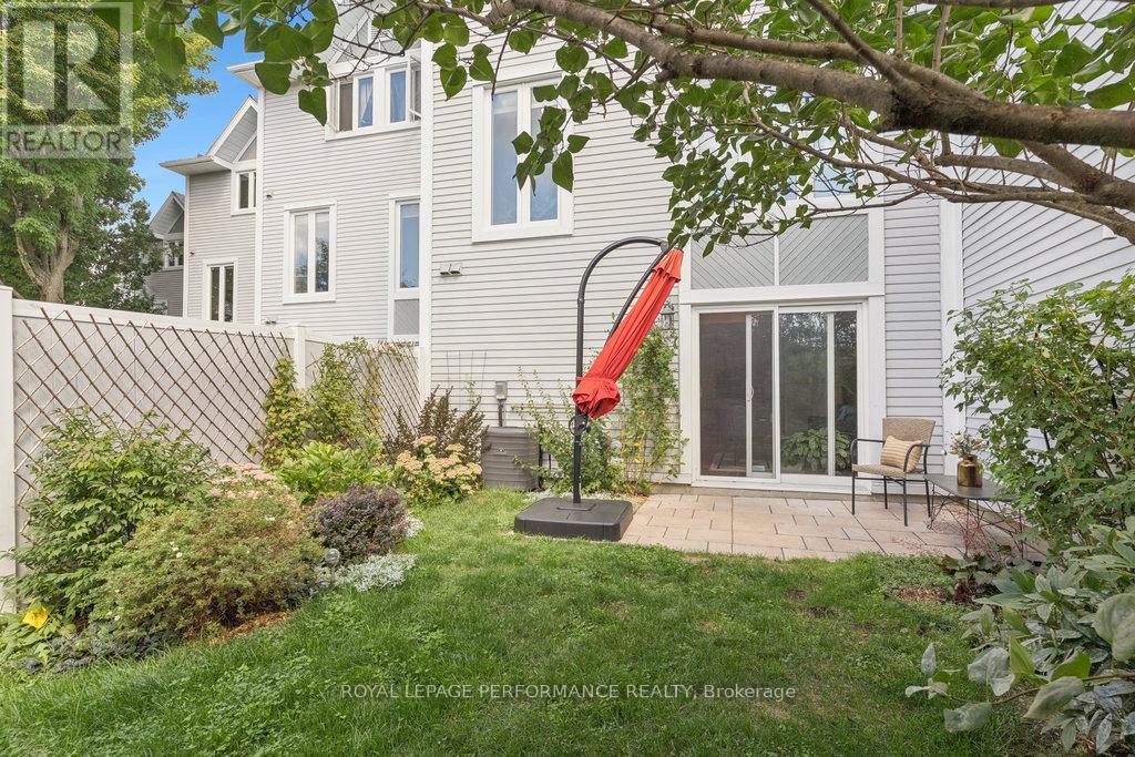 5 Forsyth Lane, Ottawa, Ontario  K2H 9H1 - Photo 38 - X12396295