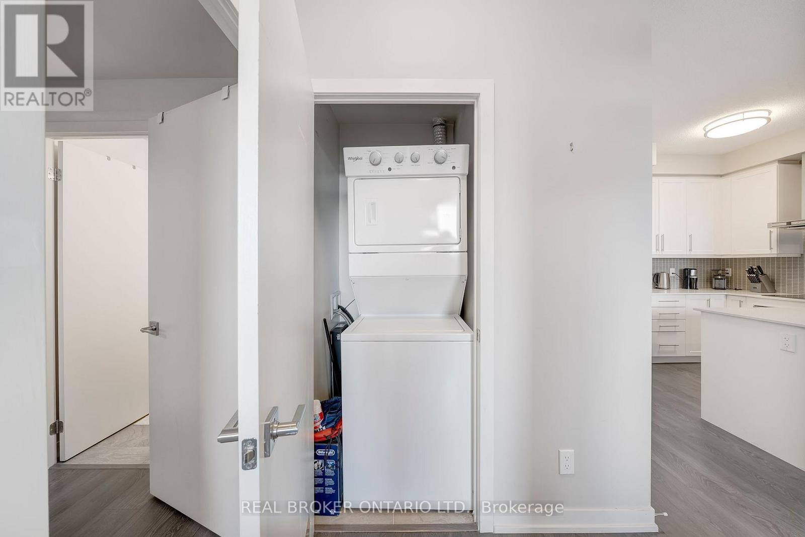 606 - 2087 Fairview Street, Burlington, Ontario  L7R 0E5 - Photo 14 - W12395634