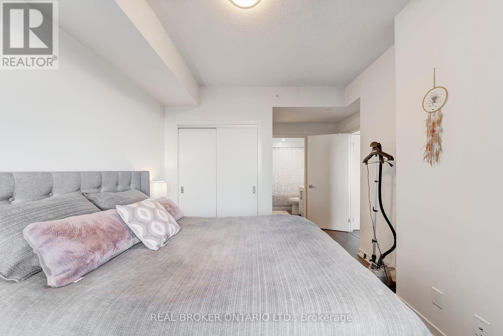 606 - 2087 Fairview Street, Burlington, Ontario  L7R 0E5 - Photo 9 - W12395634