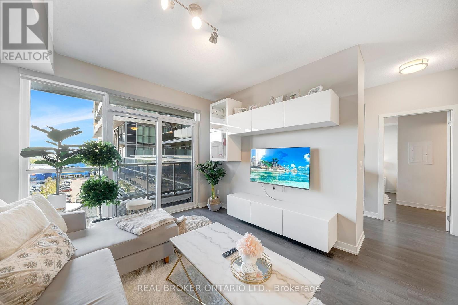 606 - 2087 Fairview Street, Burlington, Ontario  L7R 0E5 - Photo 4 - W12395634