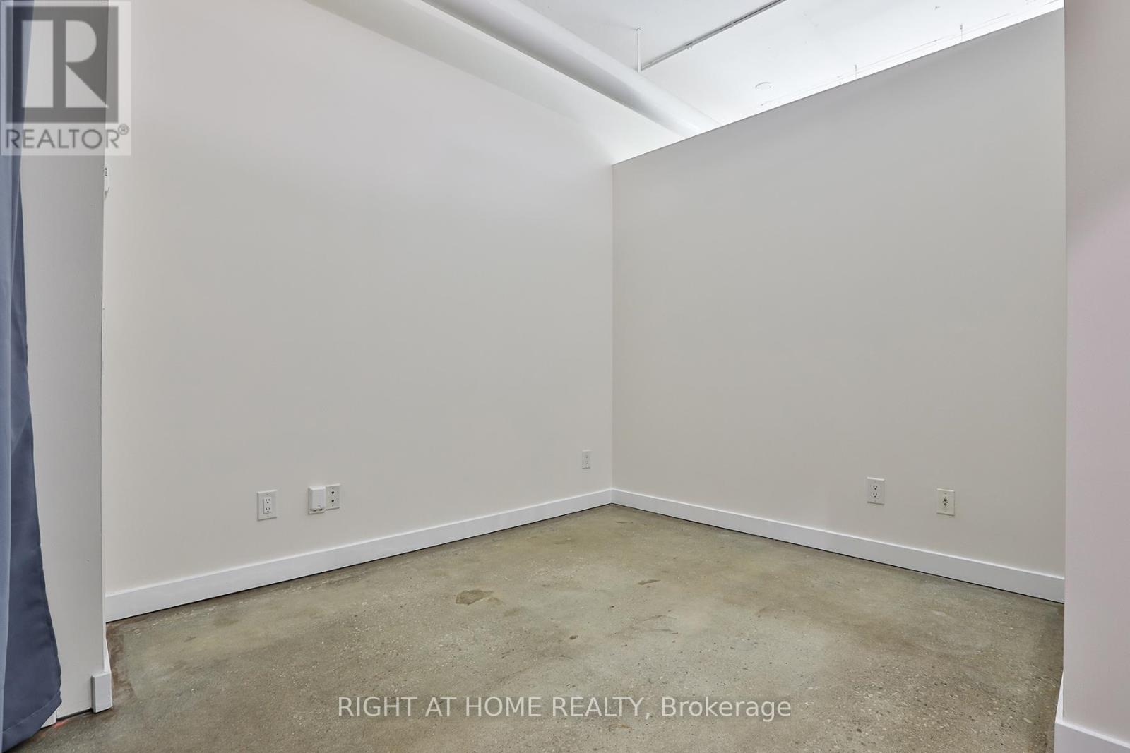 313 - 2 Fieldway Road, Toronto, Ontario  M8Z 0B9 - Photo 14 - W12396258