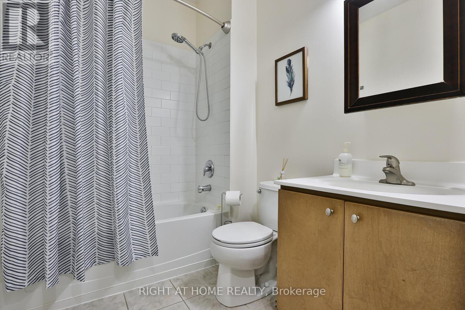 313 - 2 Fieldway Road, Toronto, Ontario  M8Z 0B9 - Photo 17 - W12396258