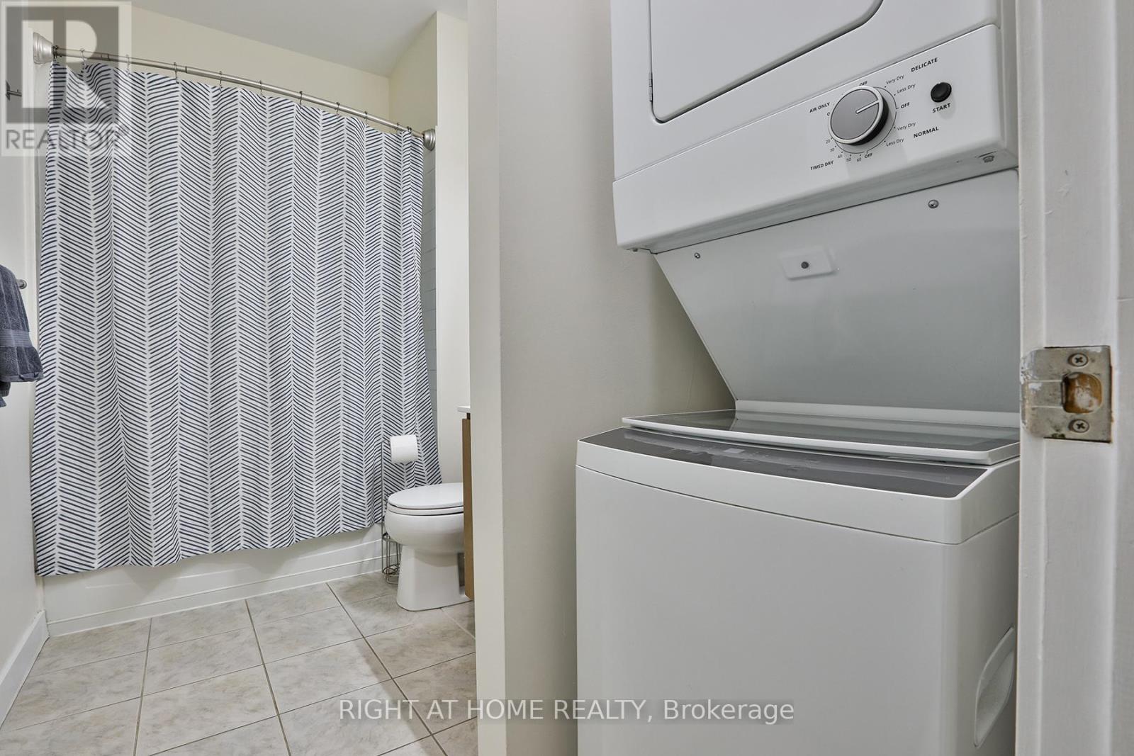 313 - 2 Fieldway Road, Toronto, Ontario  M8Z 0B9 - Photo 18 - W12396258