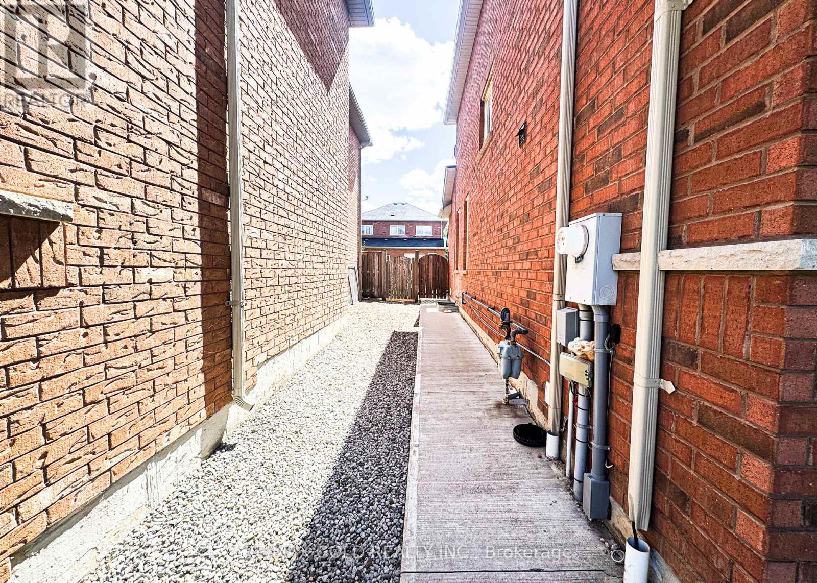 Basement - 9 Hybrid Street, Brampton, Ontario  L7A 0L5 - Photo 10 - W12396279