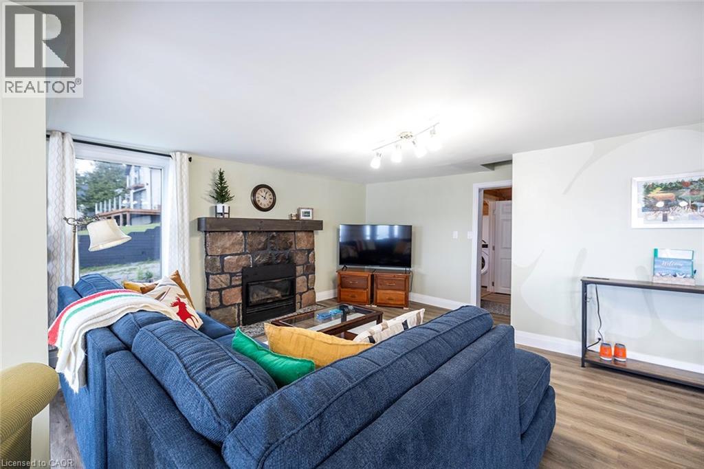 111 Hazel Street, Dunsford, Ontario  K0M 1L0 - Photo 3 - 40768608