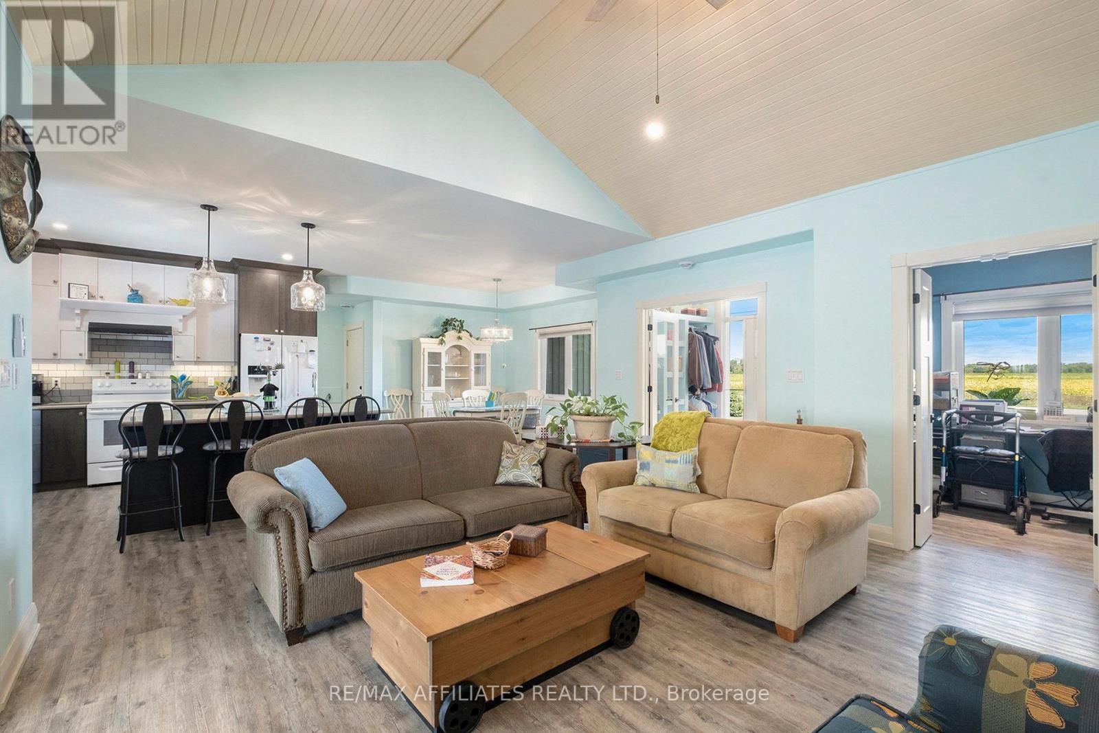 100 Summers Road, Rideau Lakes, Ontario  K0G 1E0 - Photo 16 - X12378793