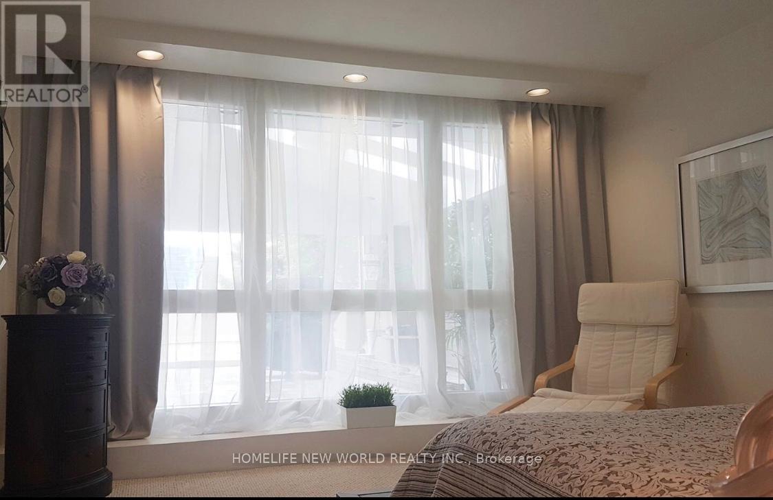 12 Florence Avenue, Toronto, Ontario  M2N 1E9 - Photo 7 - C12396341