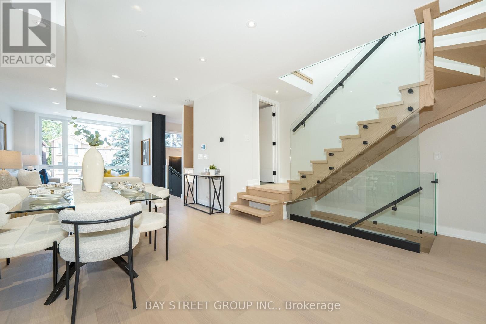 266 Westlake Avenue, Toronto (Woodbine-Lumsden), Ontario  M4C 4T6 - Photo 11 - E12396329