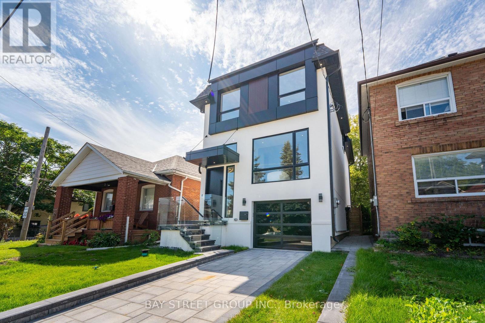 266 Westlake Avenue, Toronto (Woodbine-Lumsden), Ontario  M4C 4T6 - Photo 2 - E12396329