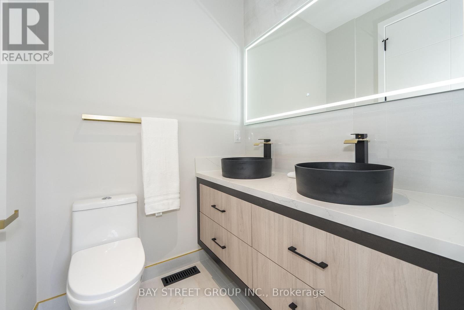 266 Westlake Avenue, Toronto (Woodbine-Lumsden), Ontario  M4C 4T6 - Photo 22 - E12396329