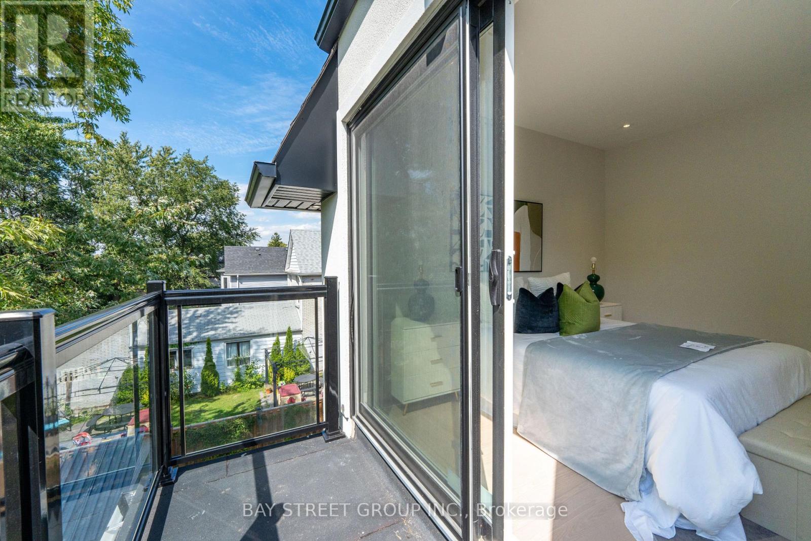 266 Westlake Avenue, Toronto (Woodbine-Lumsden), Ontario  M4C 4T6 - Photo 25 - E12396329