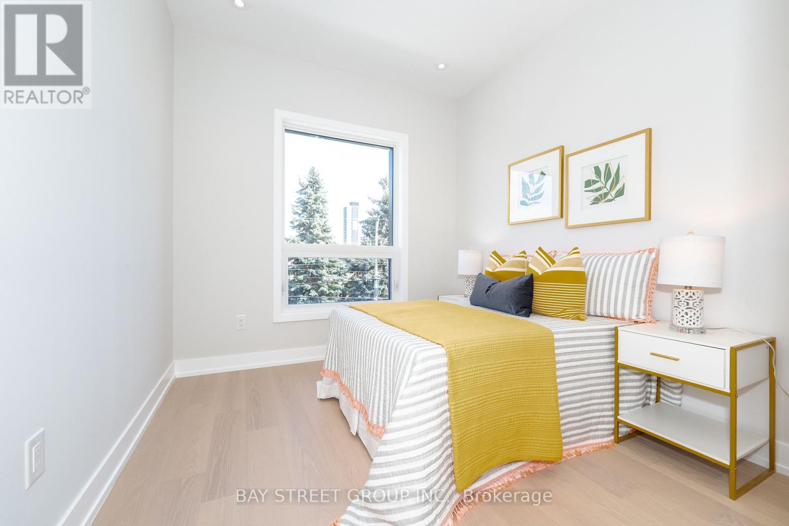 266 Westlake Avenue, Toronto (Woodbine-Lumsden), Ontario  M4C 4T6 - Photo 34 - E12396329