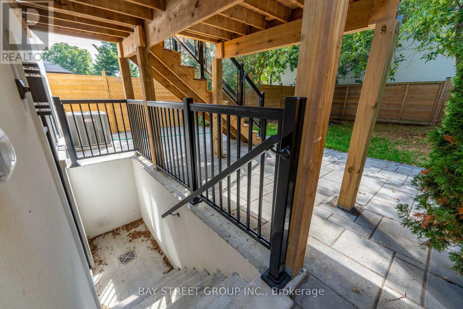 266 Westlake Avenue, Toronto (Woodbine-Lumsden), Ontario  M4C 4T6 - Photo 48 - E12396329