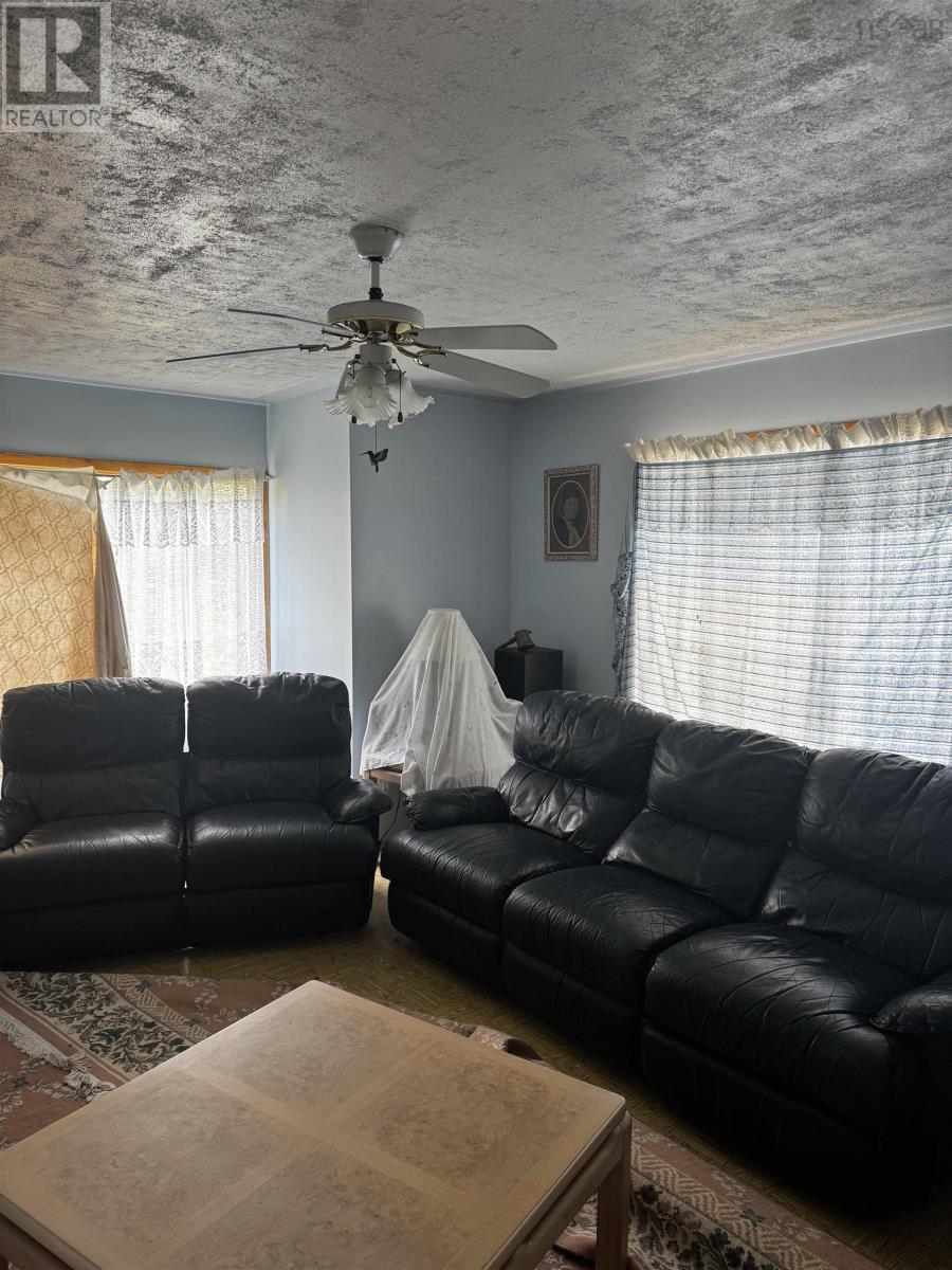 20 Hurst Street, Canso, Nova Scotia  B0H 1H0 - Photo 9 - 202522617