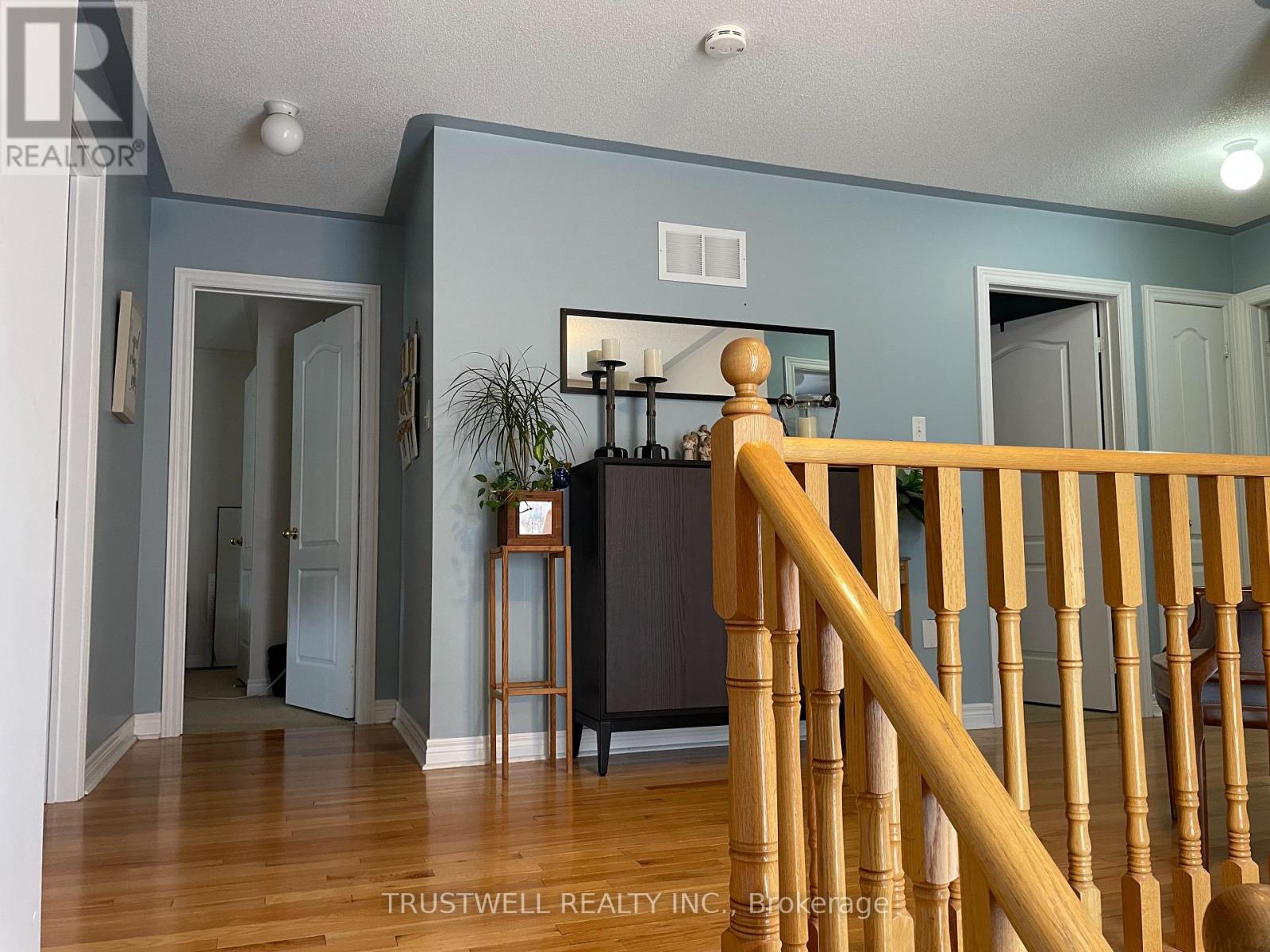 19 Balliol Avenue, Richmond Hill (Oak Ridges Lake Wilcox), Ontario  L4E 5B3 - Photo 9 - N12396054
