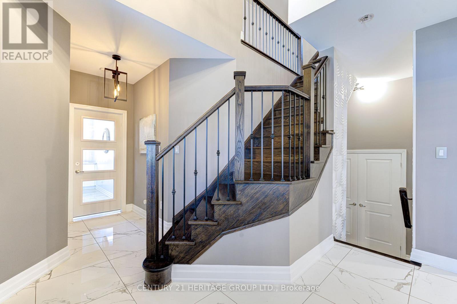 Property at 57 ROBERT BERRY CRESCENT image 5