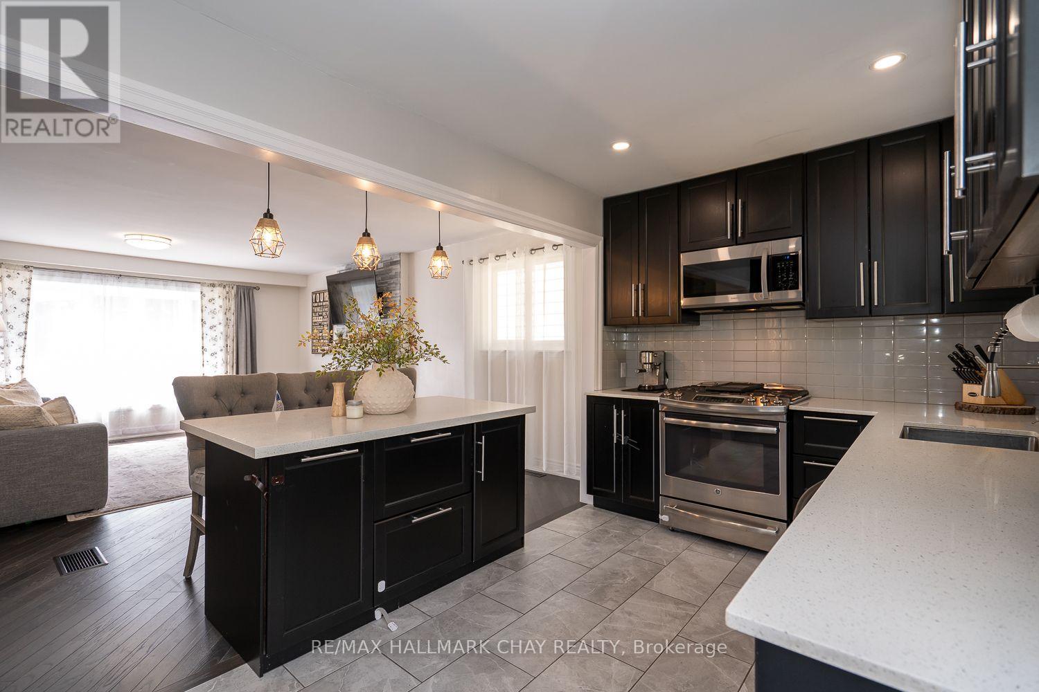 277 Tupper Boulevard, New Tecumseth, Ontario  L9R 1A8 - Photo 25 - N12396306