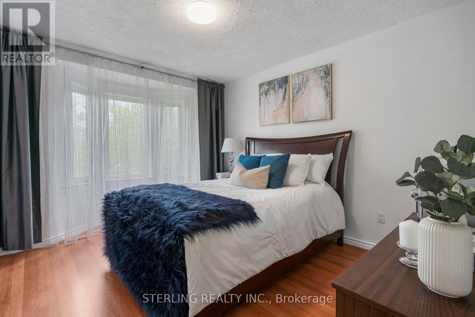 13 Auburn Avenue, Toronto, Ontario  M6H 2L6 - Photo 17 - W12396317