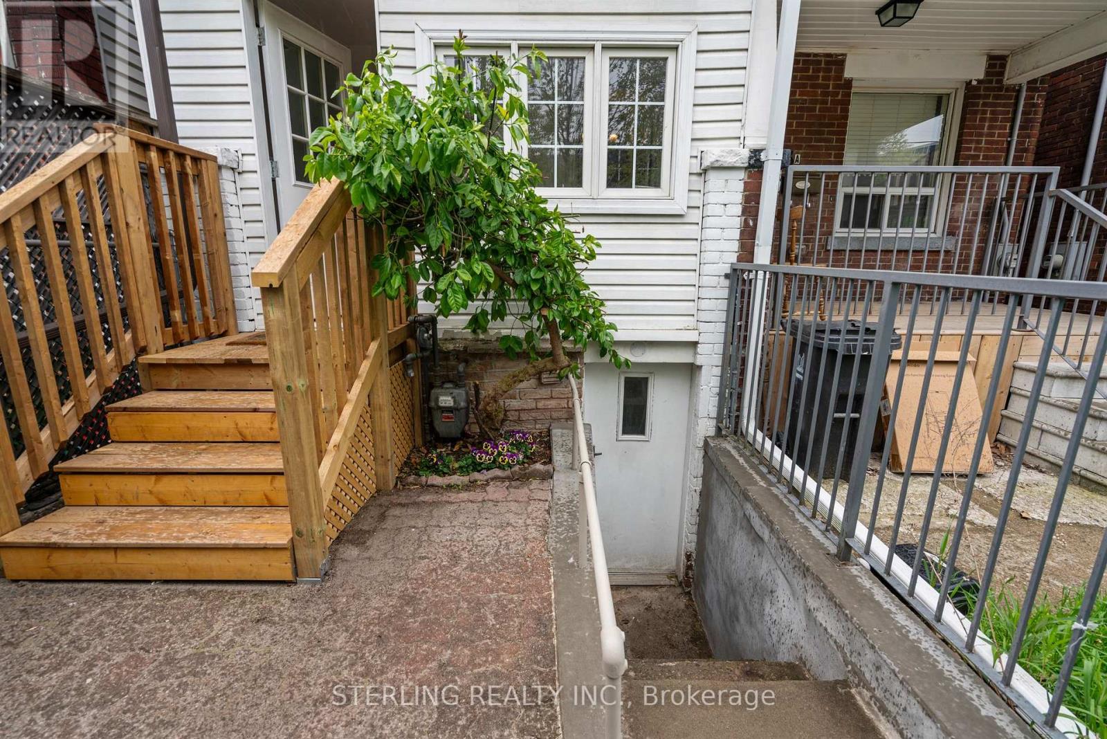 13 Auburn Avenue, Toronto, Ontario  M6H 2L6 - Photo 25 - W12396317
