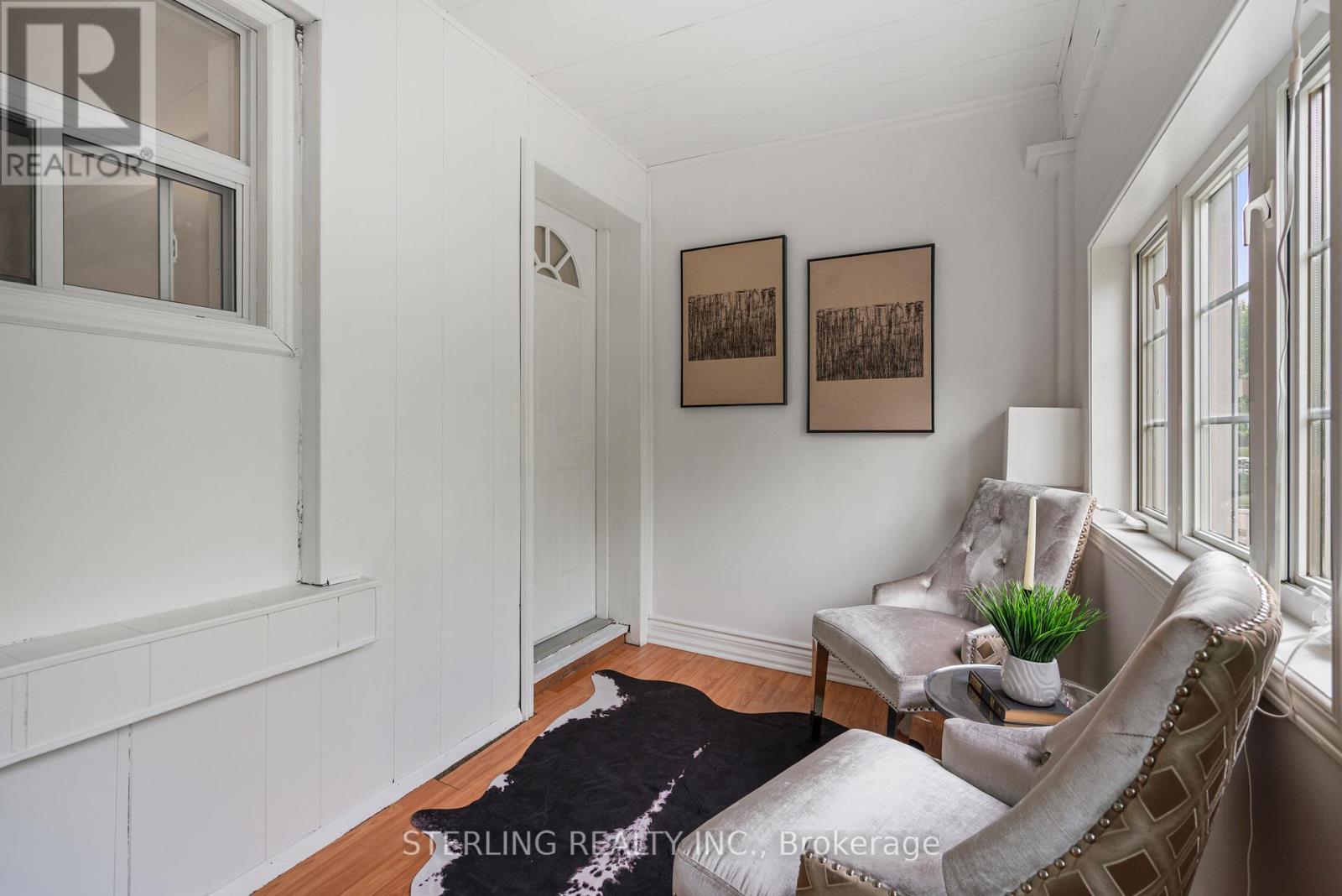 13 Auburn Avenue, Toronto, Ontario  M6H 2L6 - Photo 6 - W12396317
