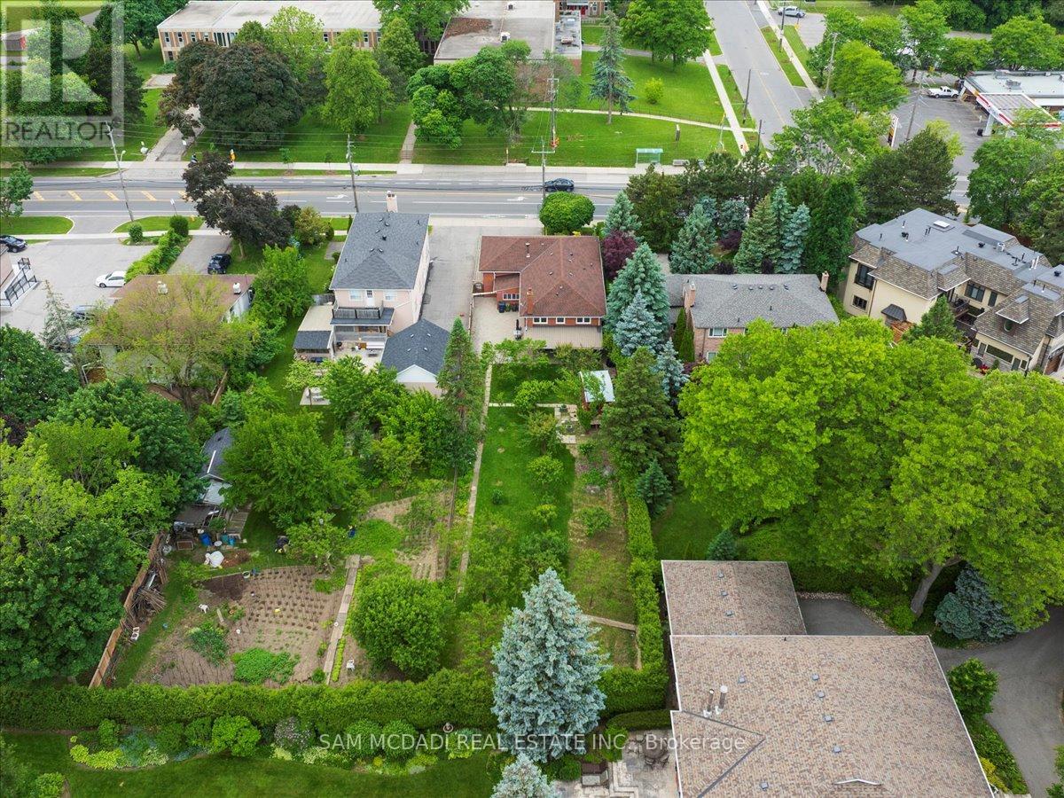 Property at 1491 ROYAL YORK ROAD image 3