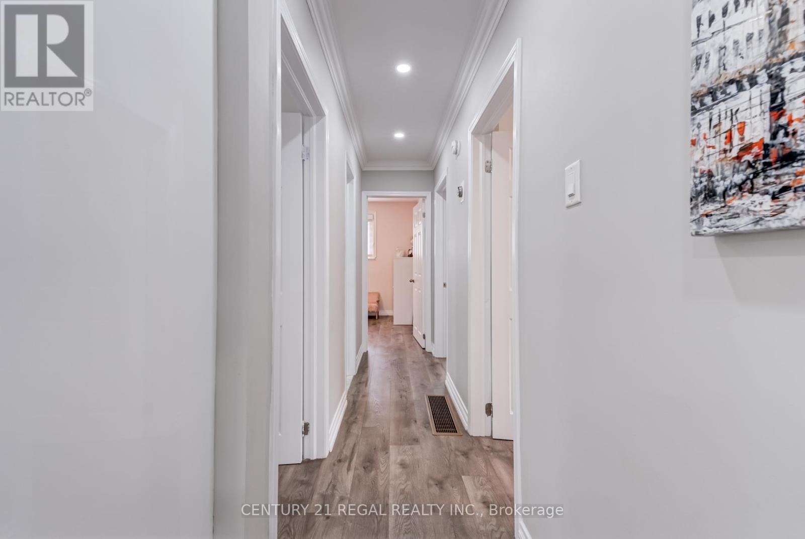 65 Fletcherdon Crescent, Toronto, Ontario  M3N 1S2 - Photo 19 - W12396332