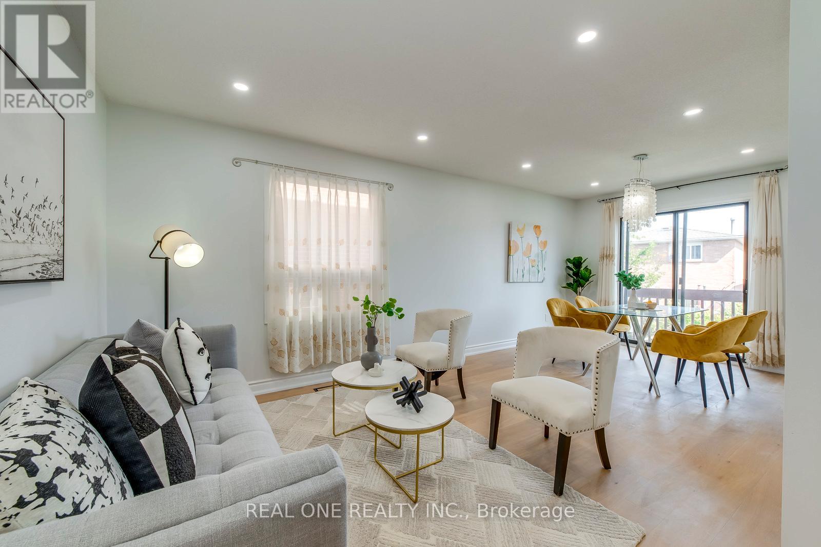 5075 Rising Star Court, Mississauga (Hurontario), Ontario  L5R 2W5 - Photo 14 - W12396346