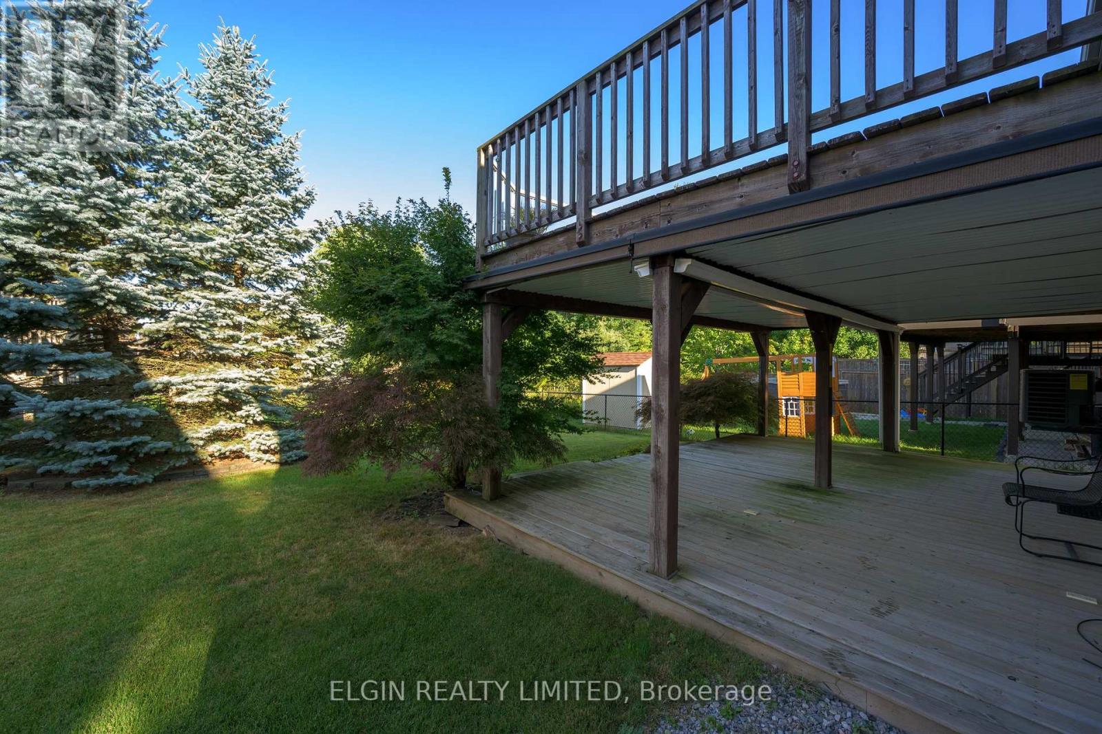 12 Peach Tree Boulevard, St. Thomas, Ontario  N5R 0B3 - Photo 4 - X12396389