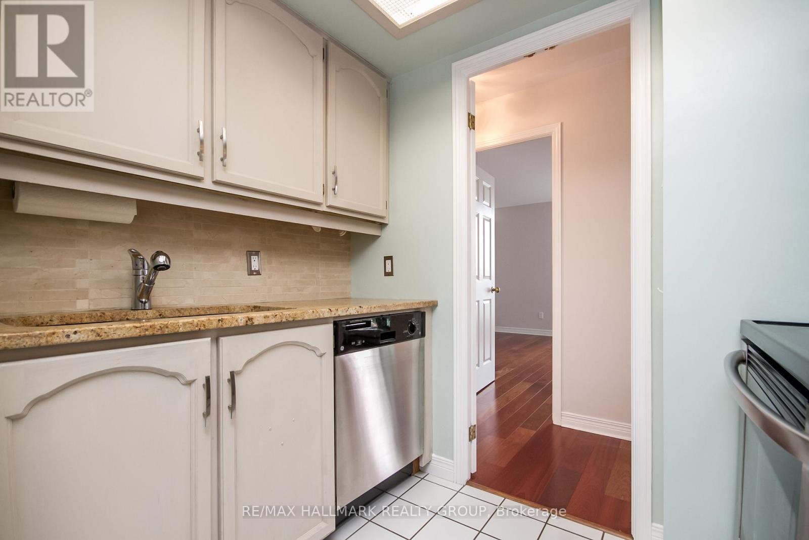 306 - 15 Murray Street, Ottawa, Ontario  K1N 9M5 - Photo 19 - X12396380