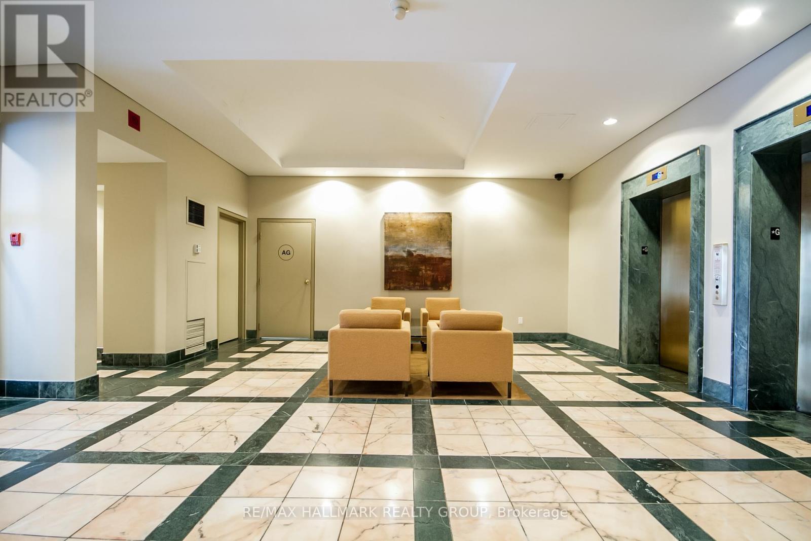 306 - 15 Murray Street, Ottawa, Ontario  K1N 9M5 - Photo 3 - X12396380