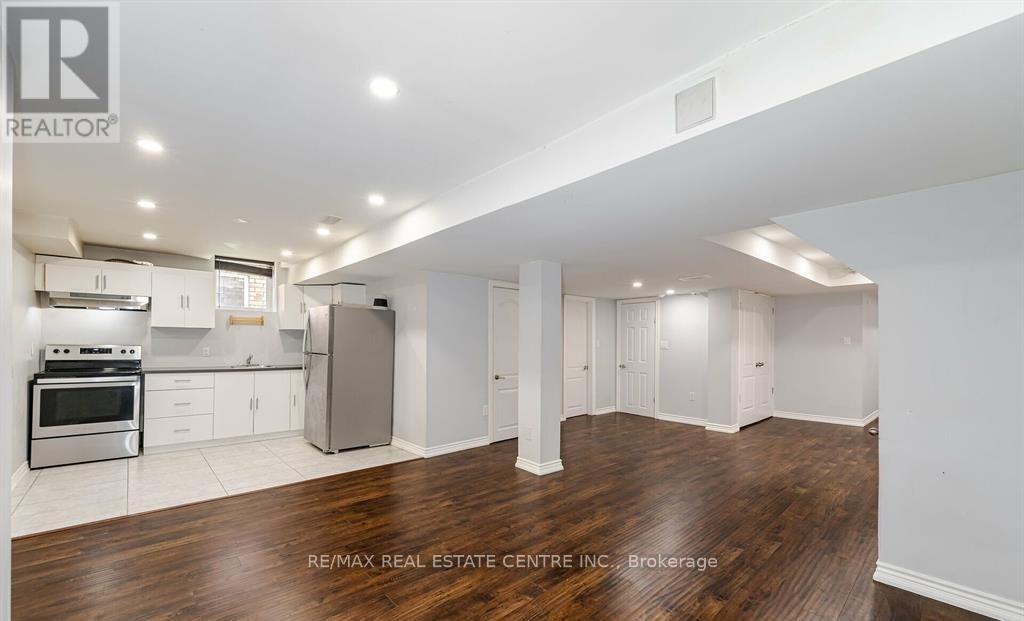 Bsmt - 110 Chaumont Drive, Hamilton, Ontario  L8J 0J8 - Photo 10 - X12396351