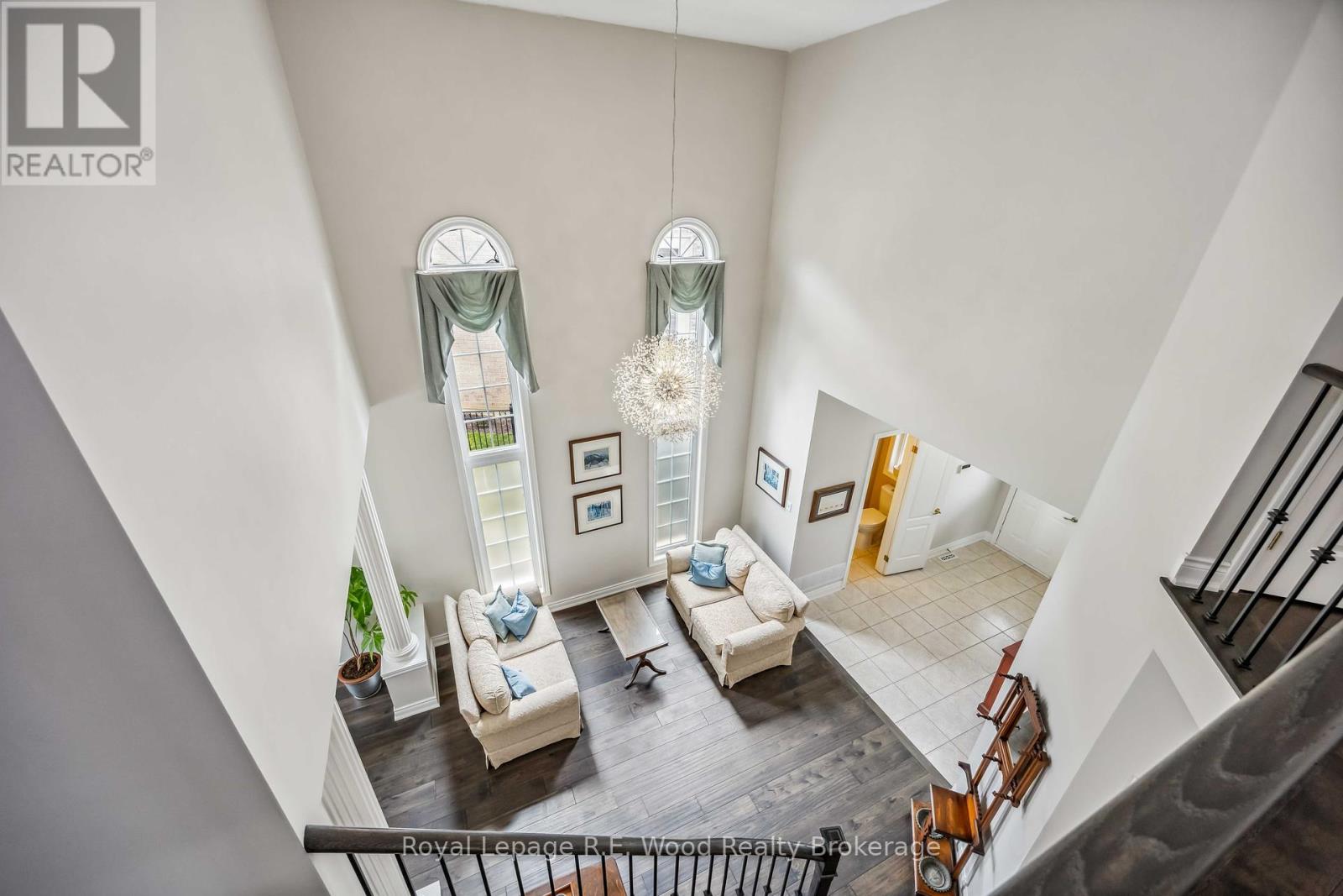 3 Lorwood Court, Richmond Hill, Ontario  L4E 3W3 - Photo 16 - N12396417