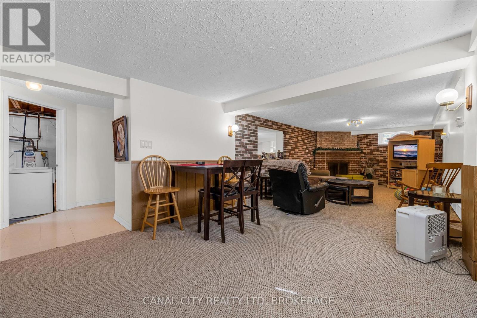 72 Maitland Street, Thorold, Ontario  L2V 3A9 - Photo 21 - X12396425