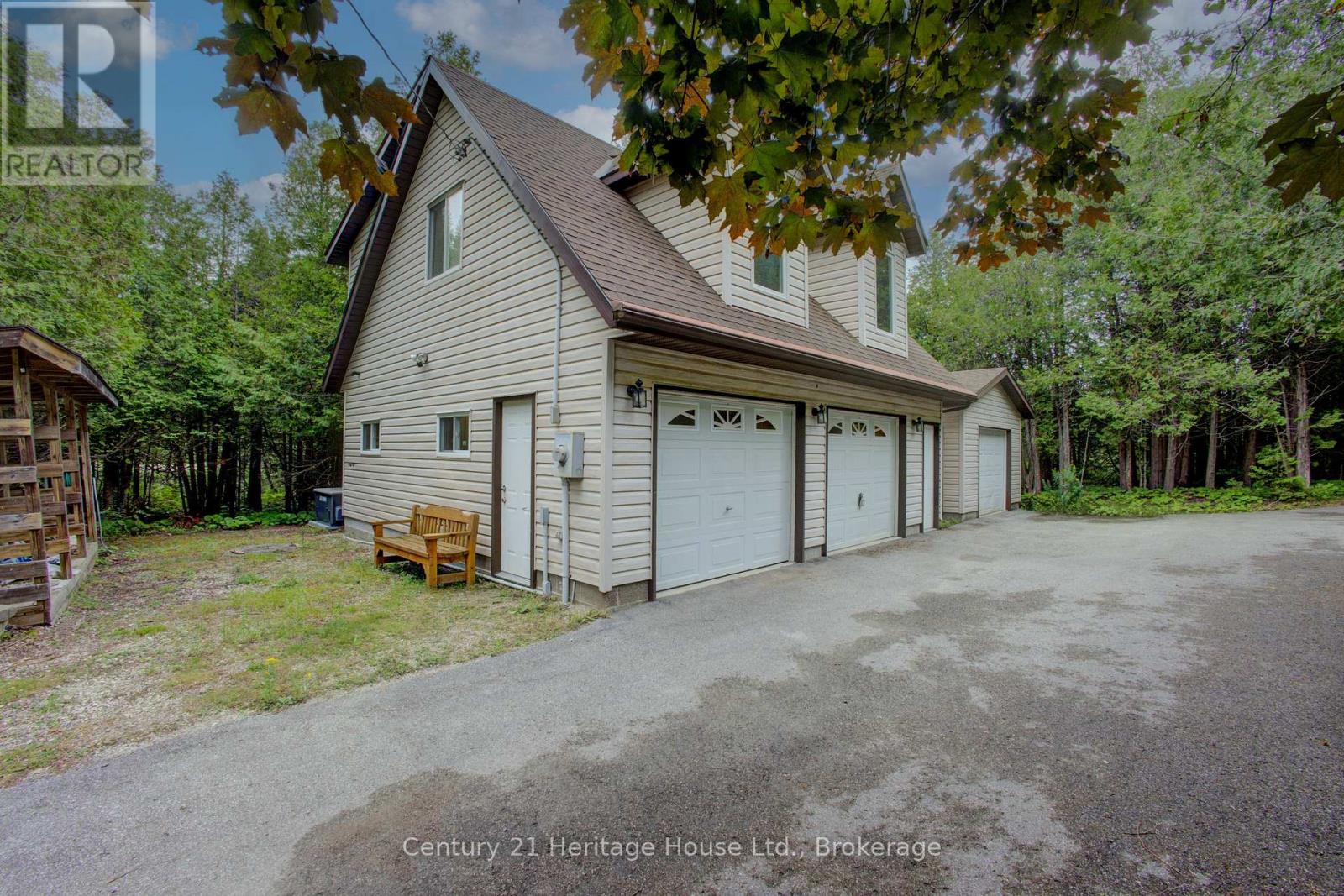 473514 Camp Oliver Road, West Grey, Ontario  N0C 1K0 - Photo 32 - X12396433
