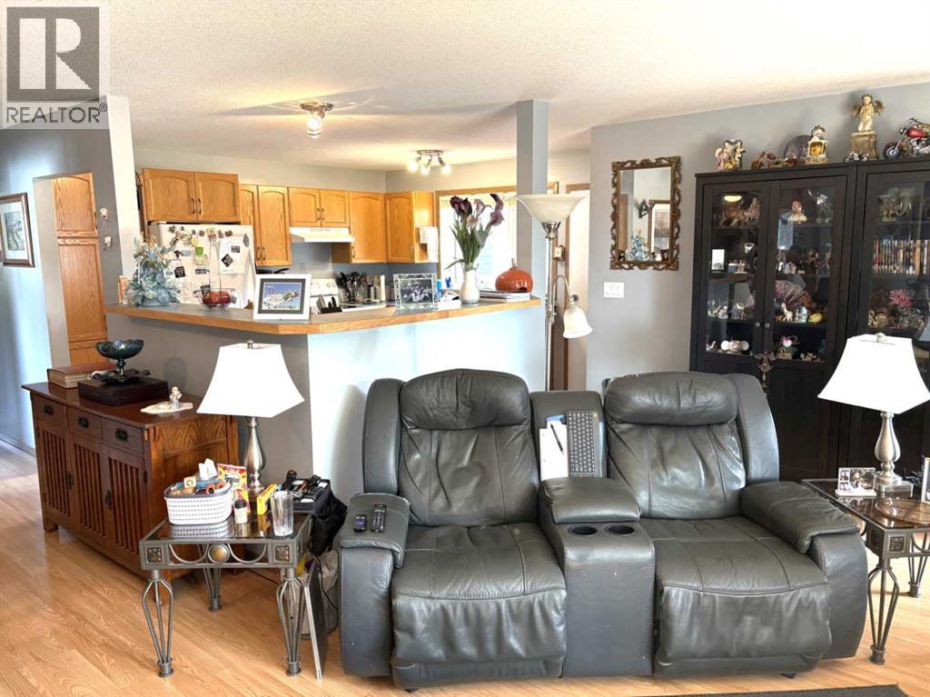 5007 46 Avenue, Forestburg, Alberta  T0B 1N0 - Photo 12 - A2254450