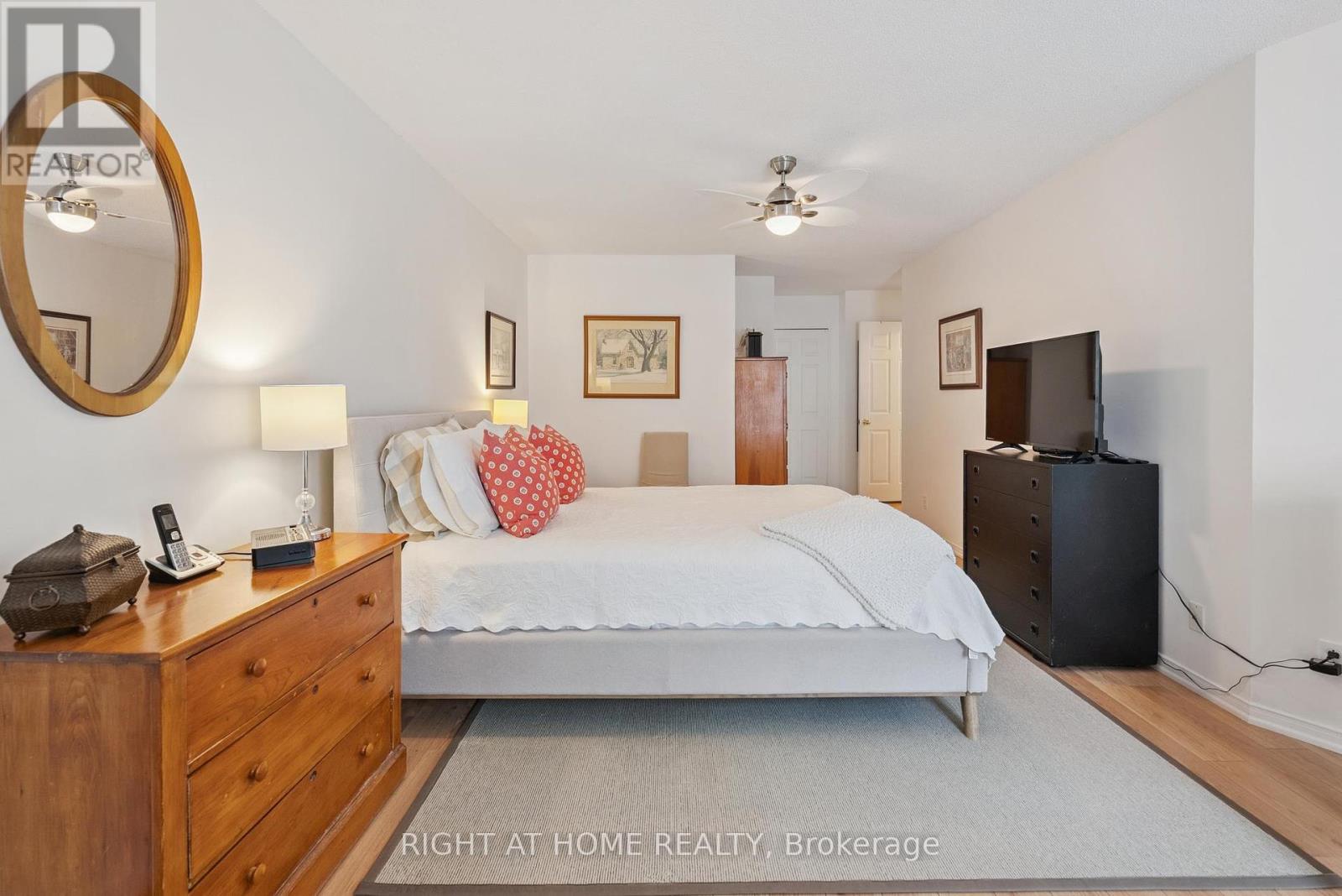 122b - 1099 Clonsilla Avenue, Peterborough, Ontario  K9J 8L8 - Photo 21 - X12396405