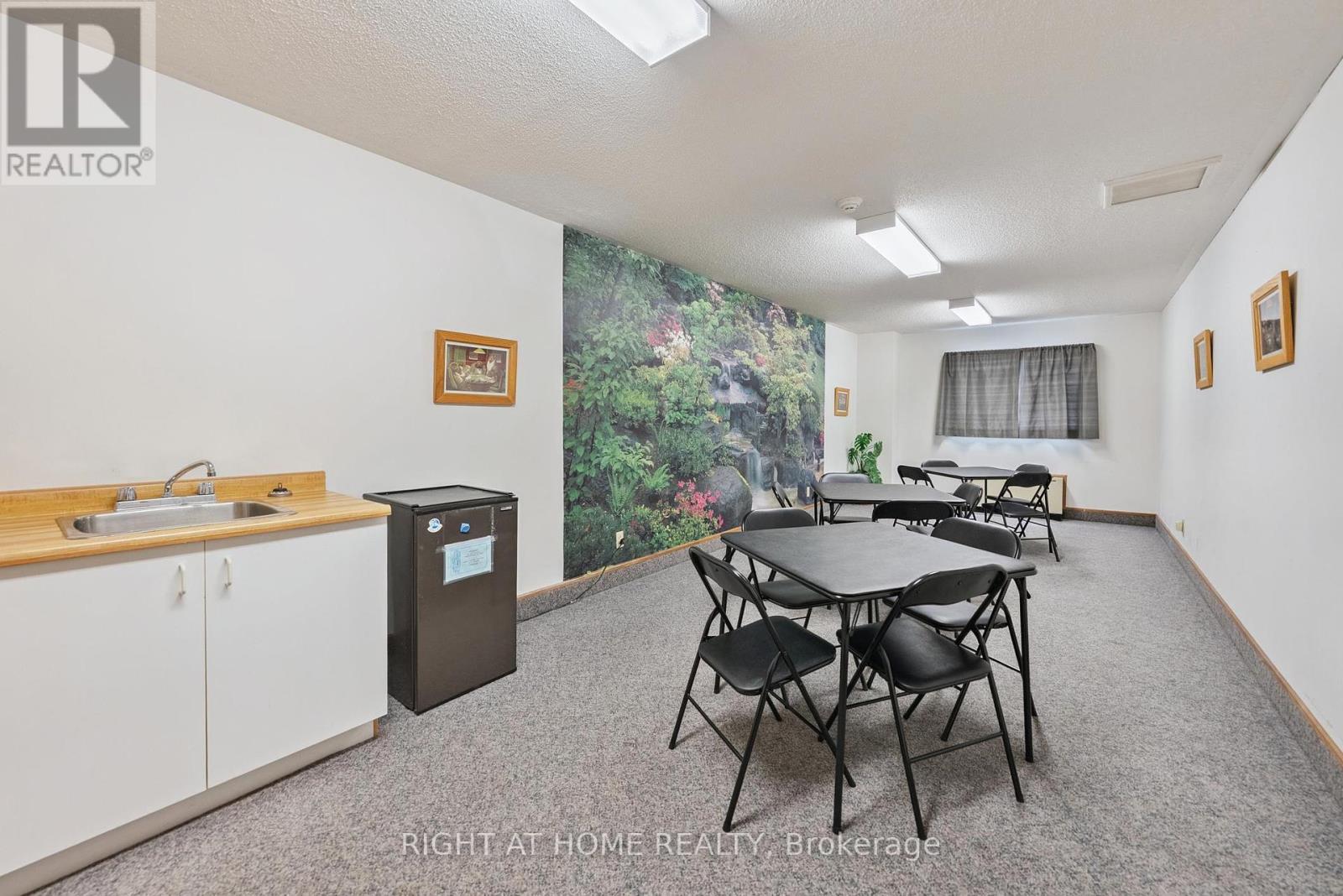 122b - 1099 Clonsilla Avenue, Peterborough, Ontario  K9J 8L8 - Photo 37 - X12396405