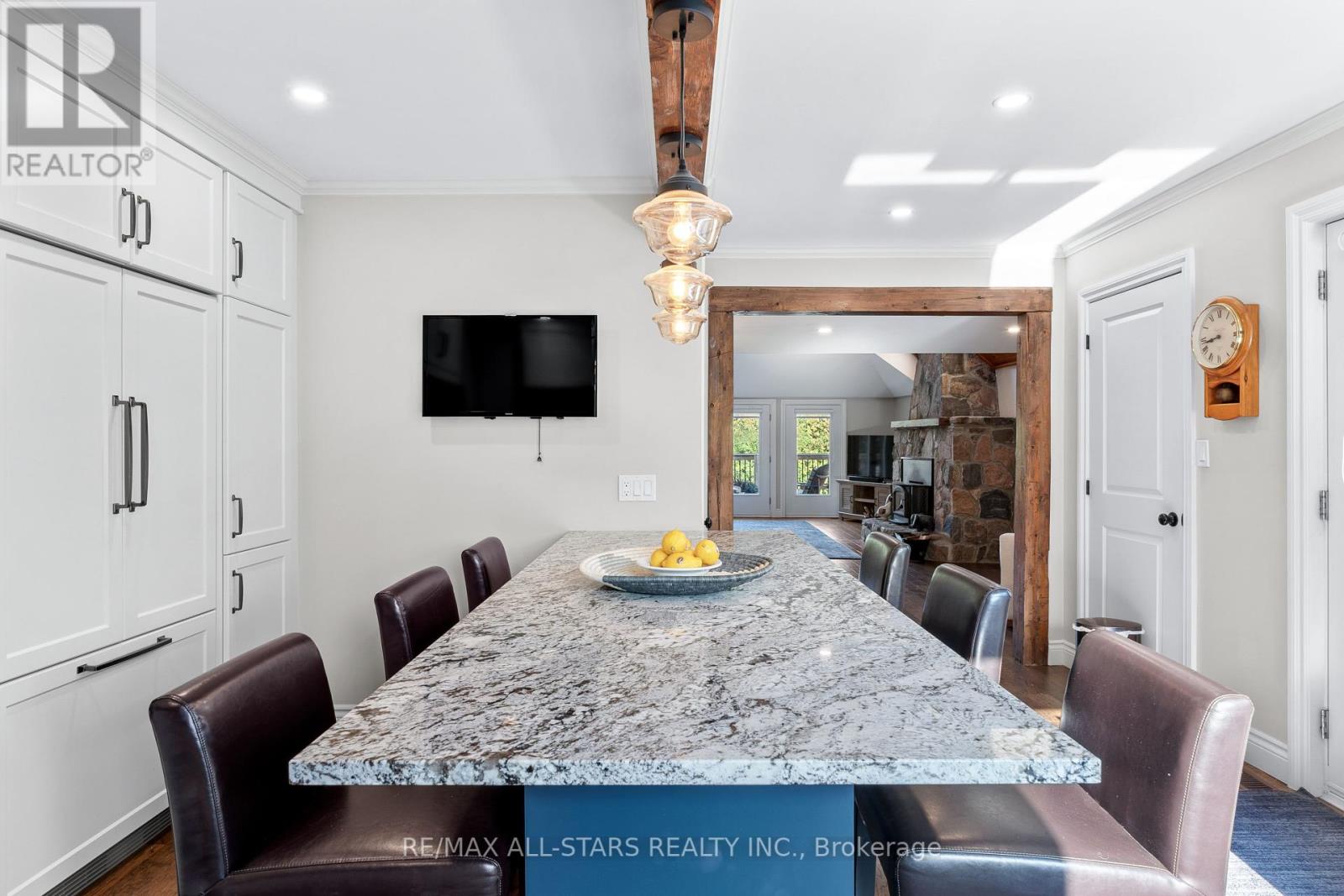 36 Stinson's Bay Road, Kawartha Lakes (Fenelon Falls), Ontario  K0M 1N0 - Photo 17 - X12396419