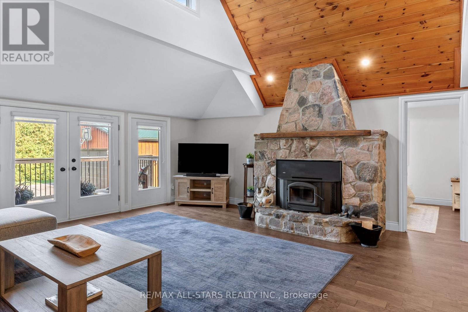 36 Stinson's Bay Road, Kawartha Lakes (Fenelon Falls), Ontario  K0M 1N0 - Photo 8 - X12396419