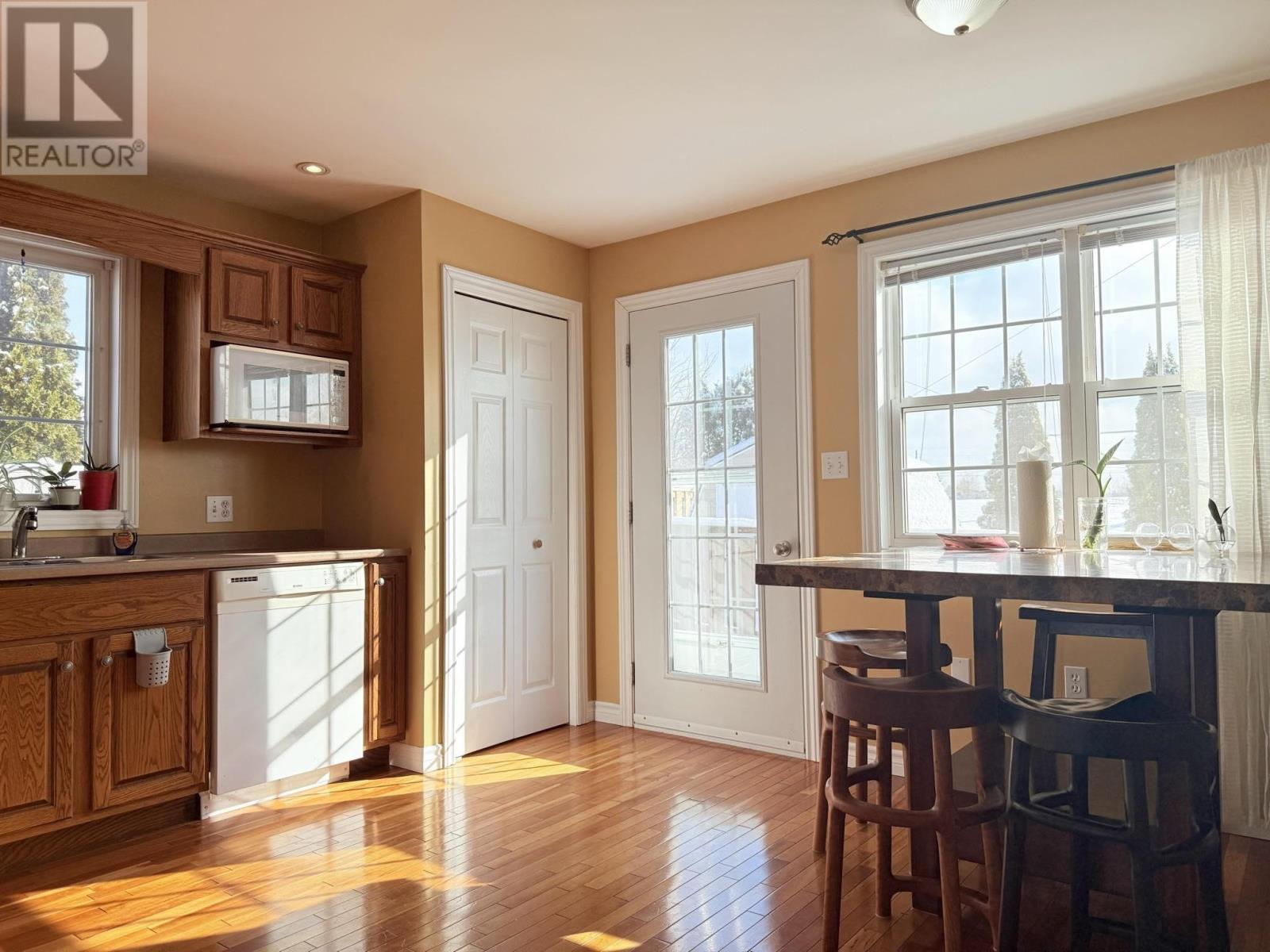 Property at 15 Parkway Drive image 3