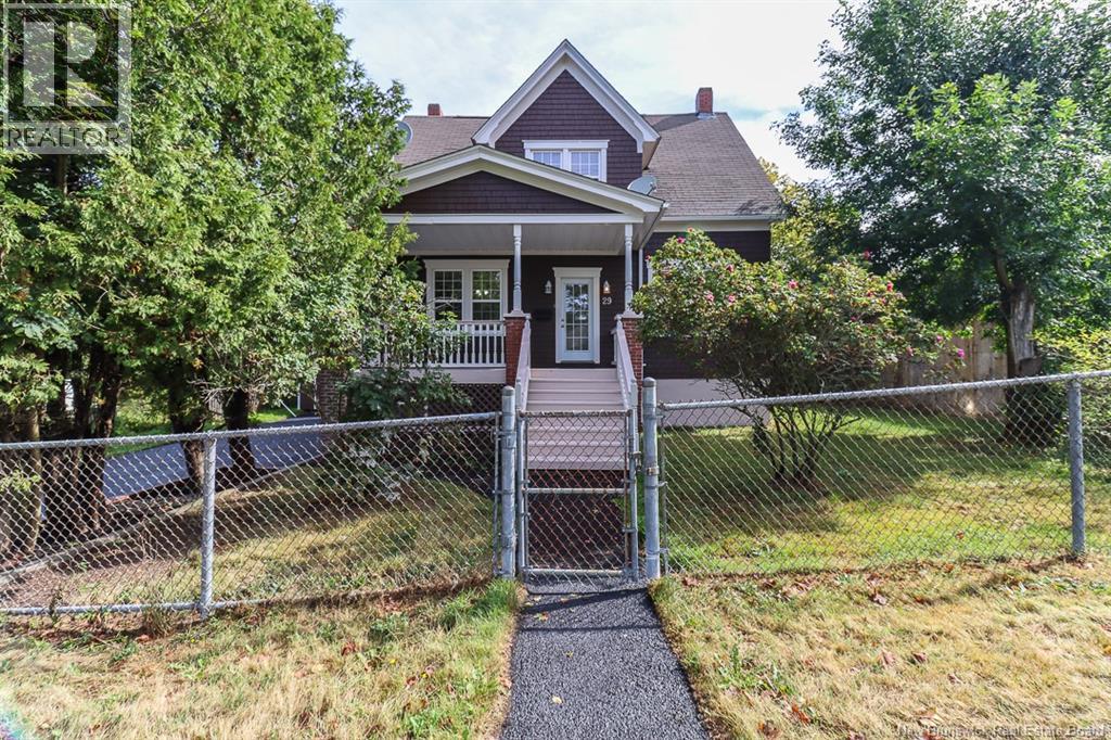 29 Belgrave Street, Saint John, New Brunswick  E2J 1C5 - Photo 2 - NB126479