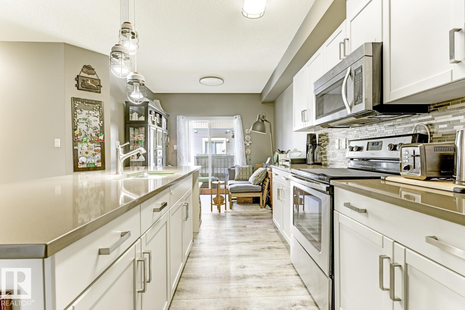 #6 1030 CHAPPELLE BV SW, Edmonton, Alberta
