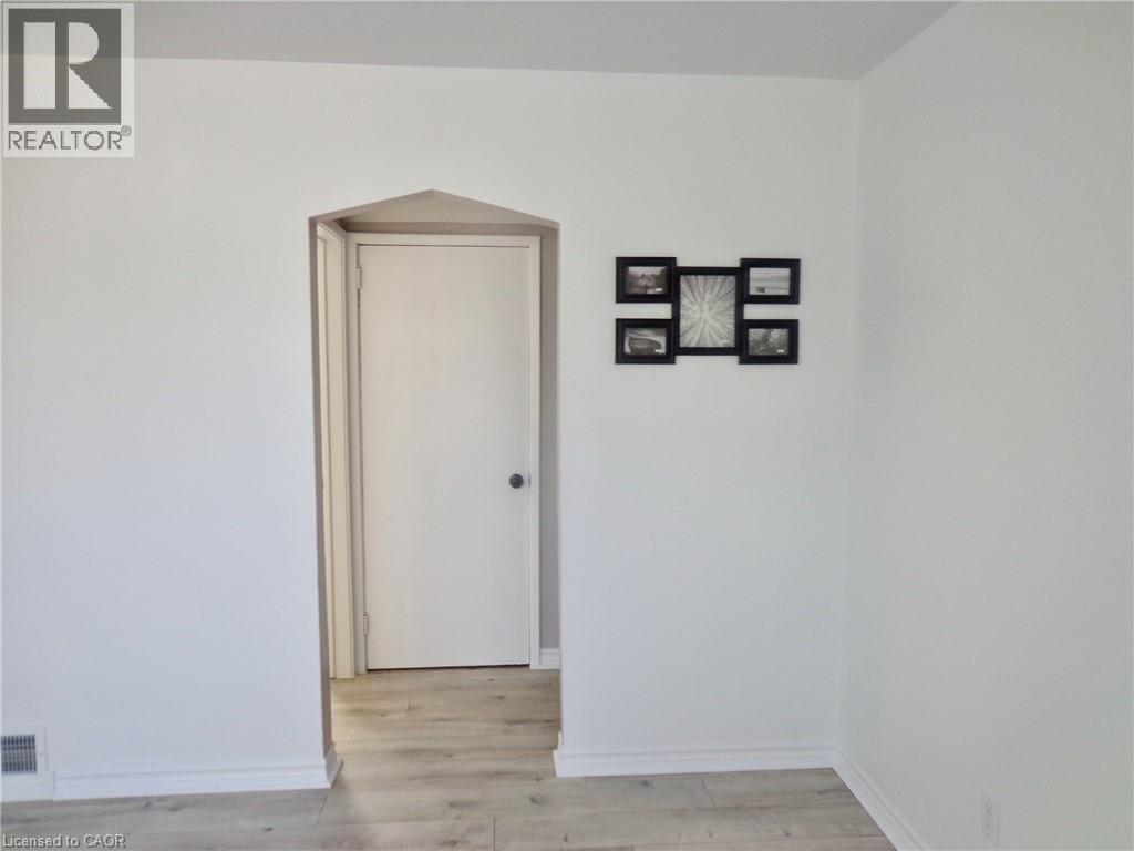 32 Grimsby Avenue, Hamilton, Ontario  L8H 6G3 - Photo 12 - 40768085