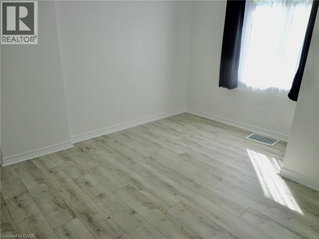 32 Grimsby Avenue, Hamilton, Ontario  L8H 6G3 - Photo 13 - 40768085