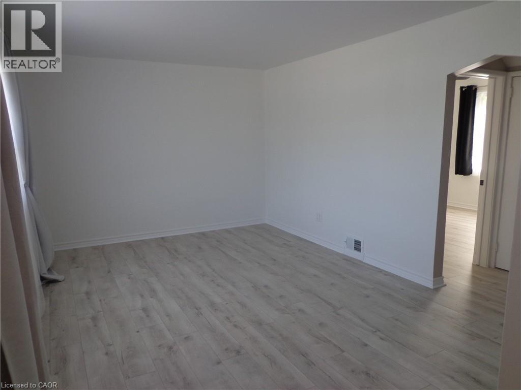 32 Grimsby Avenue, Hamilton, Ontario  L8H 6G3 - Photo 8 - 40768085