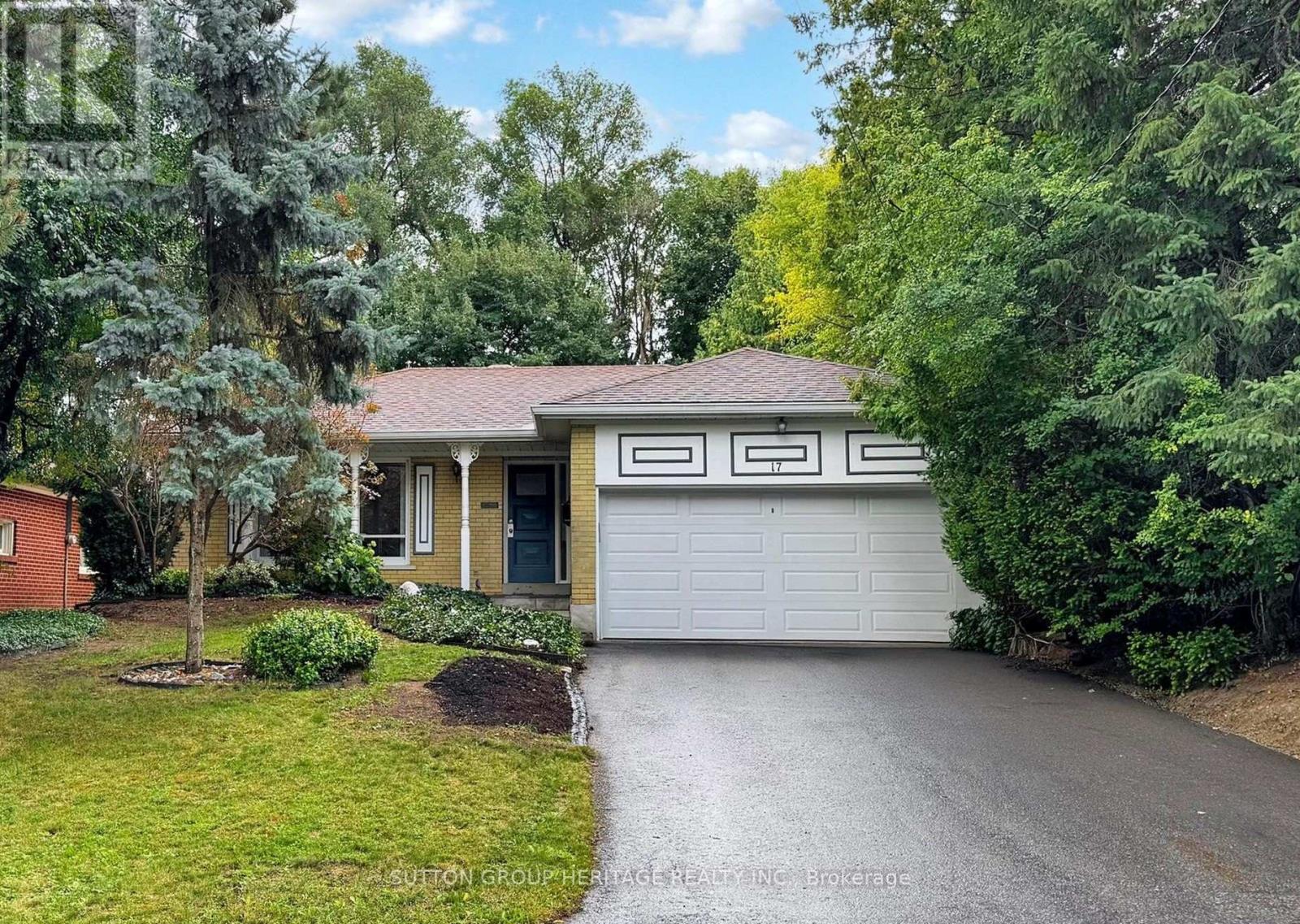 17 Brenham Crescent, Toronto, Ontario  M2M 2K9 - Photo 1 - C12396401