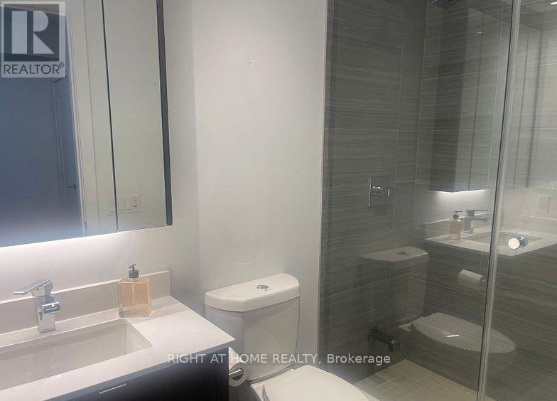 422 - 1 Edgewater Dr Drive, Toronto, Ontario  M5A 1B9 - Photo 12 - C12396456